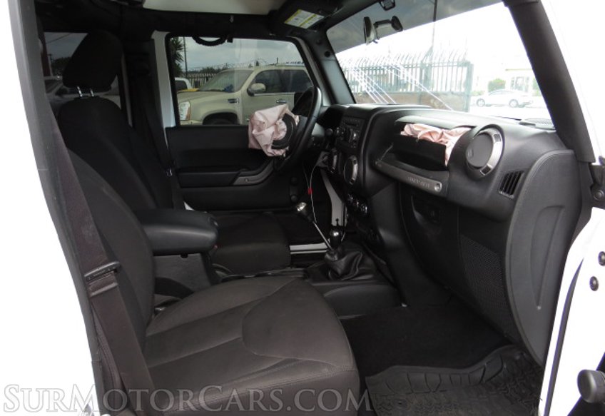 2017 Jeep Wrangler Unlimited - Image 25