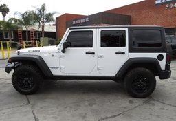 2017 Jeep Wrangler Unlimited - Image 12