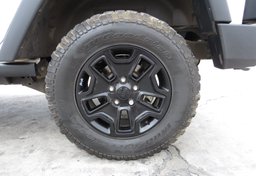 2017 Jeep Wrangler Unlimited - Image 16