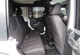2017 Jeep Wrangler Unlimited - Image 29