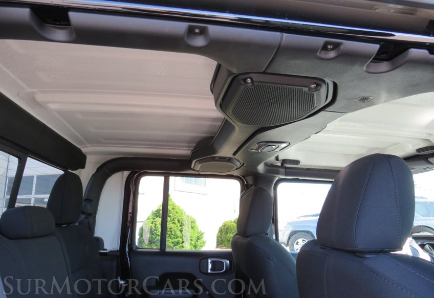 2020 Jeep Gladiator - Image 30