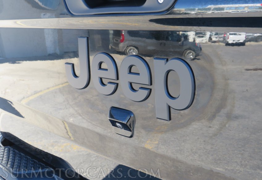 2020 Jeep Gladiator - Image 17