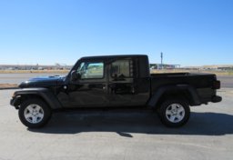 2020 Jeep Gladiator - Image 9