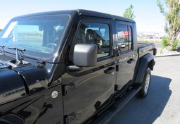 2020 Jeep Gladiator - Image 15