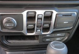 2020 Jeep Gladiator - Image 43