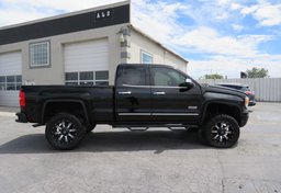 2015 GMC Sierra 1500 - Image 10