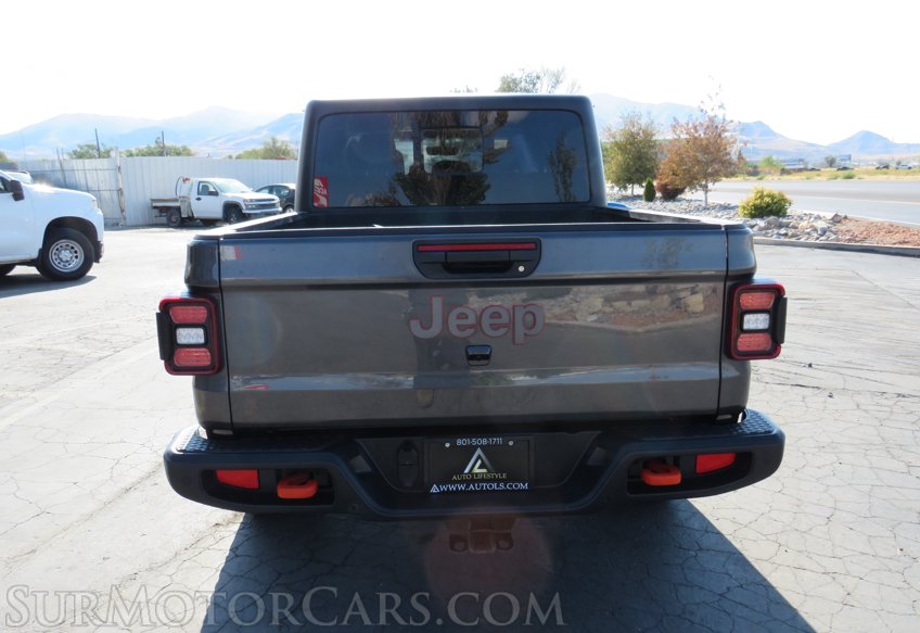 2020 Jeep Gladiator - Image 13