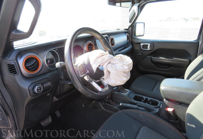 2020 Jeep Gladiator - Image 30