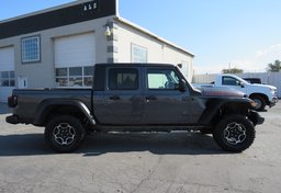 2020 Jeep Gladiator - Image 12