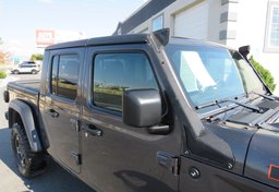 2020 Jeep Gladiator - Image 18