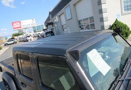 2020 Jeep Gladiator - Image 19