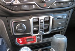 2020 Jeep Gladiator - Image 47