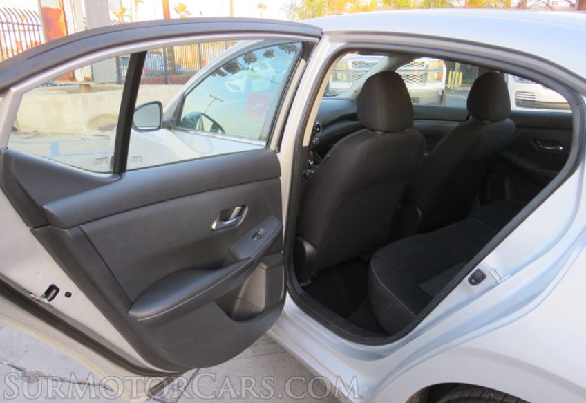 2021 Nissan Sentra - Image 21