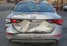 2021 Nissan Sentra - Image 12