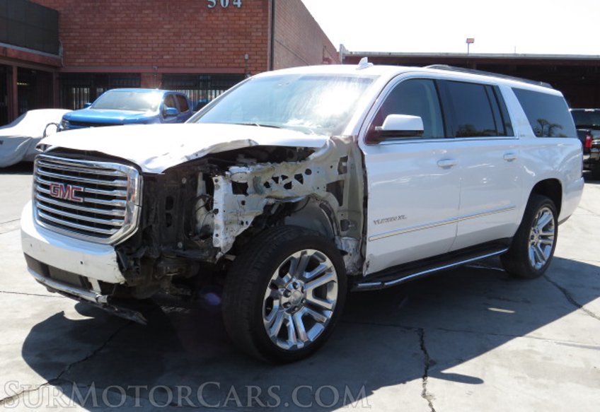 2019 GMC Yukon XL - Image 4