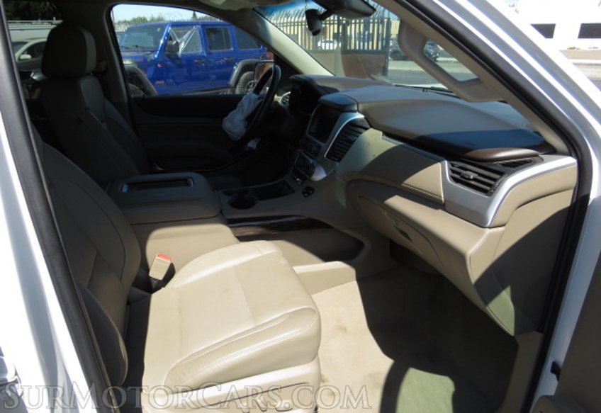2019 GMC Yukon XL - Image 29