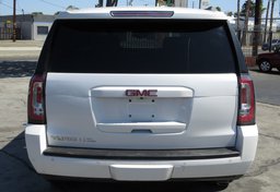 2019 GMC Yukon XL - Image 10