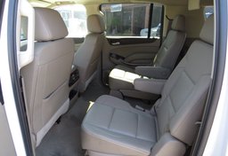 2019 GMC Yukon XL - Image 32