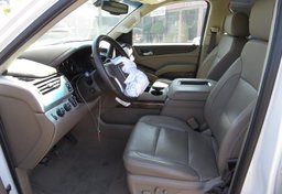 2019 GMC Yukon XL - Image 28