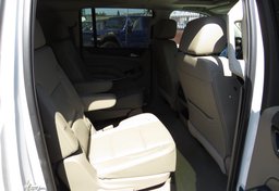 2019 GMC Yukon XL - Image 33