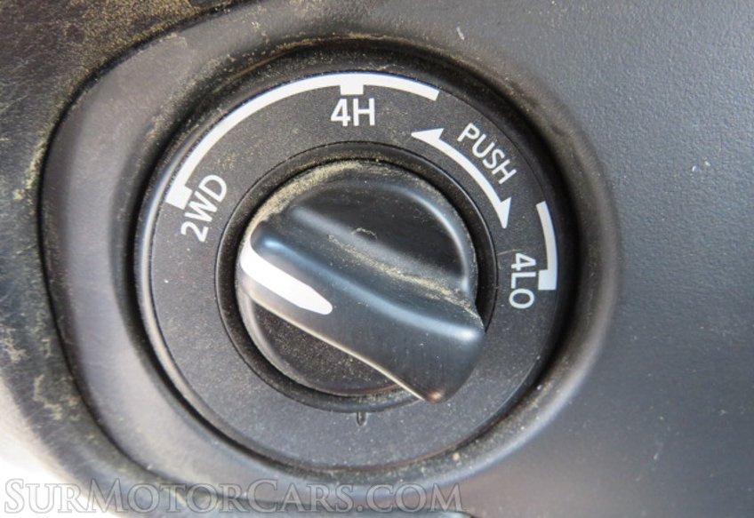 2023 Nissan Frontier - Image 40