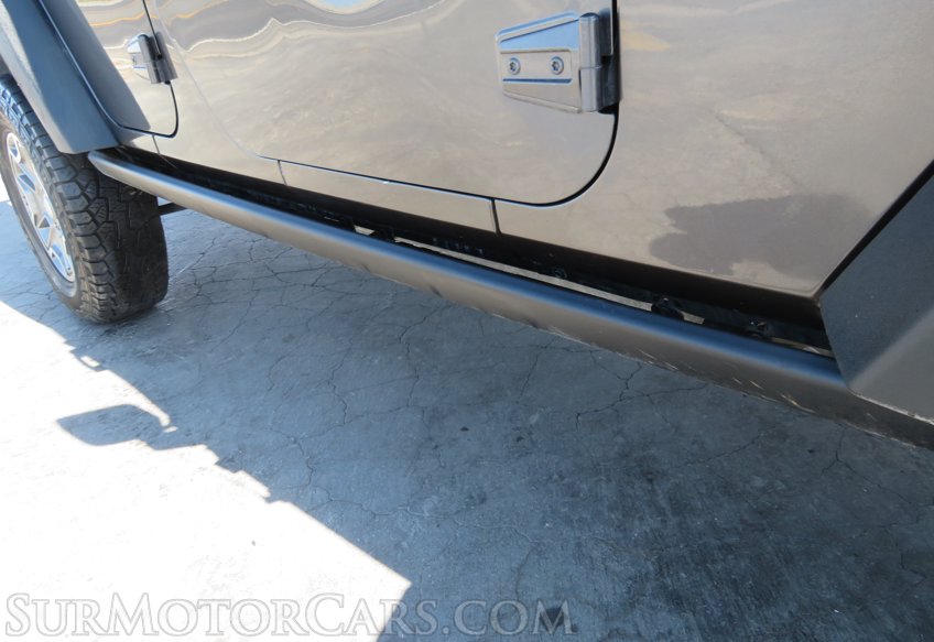2016 Jeep Wrangler Unlimited - Image 19