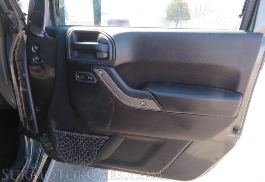 2016 Jeep Wrangler Unlimited - Image 40