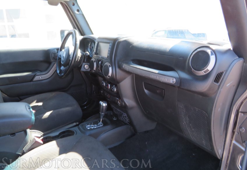 2016 Jeep Wrangler Unlimited - Image 24