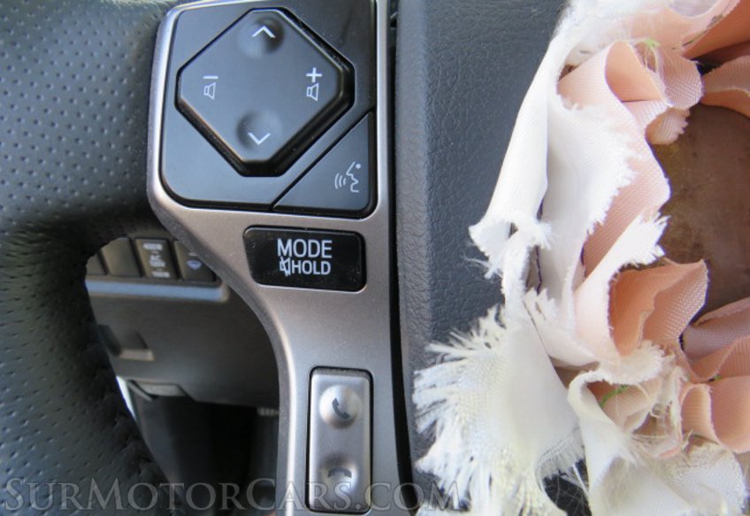 2023 Toyota 4Runner - Image 33