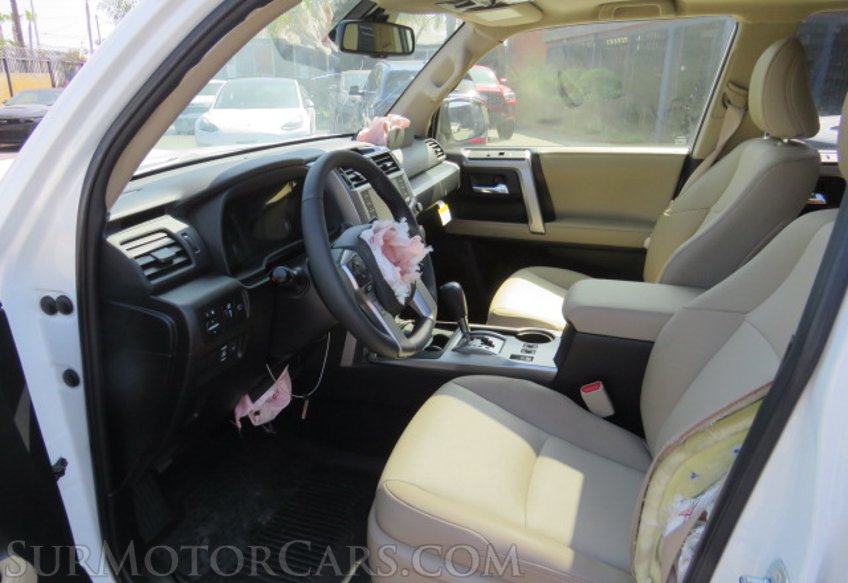 2023 Toyota 4Runner - Image 23