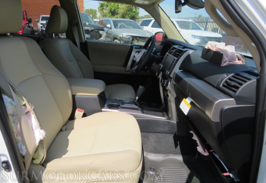 2023 Toyota 4Runner - Image 25