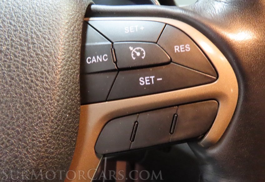 2015 Jeep Grand Cherokee Limited - Image 32