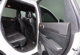 2015 Jeep Grand Cherokee Limited - Image 28