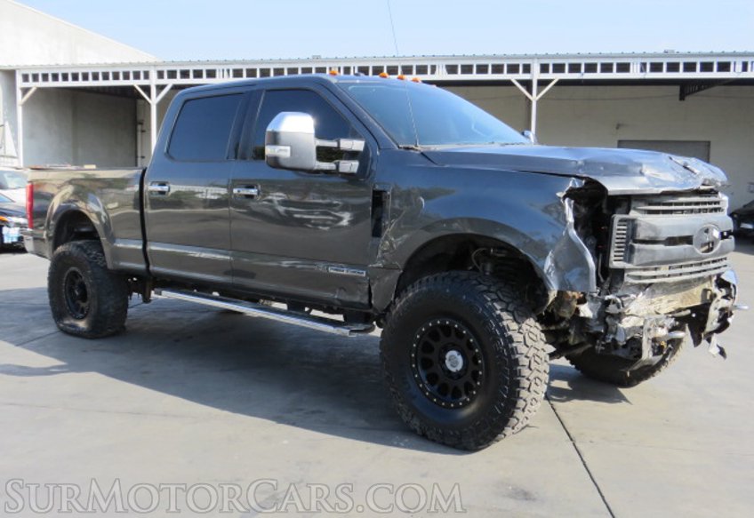 2017 Ford Super Duty F-250 SRW - Image 7