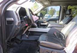 2017 Ford Super Duty F-250 SRW - Image 61