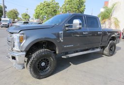 2017 Ford Super Duty F-250 SRW - Image 2