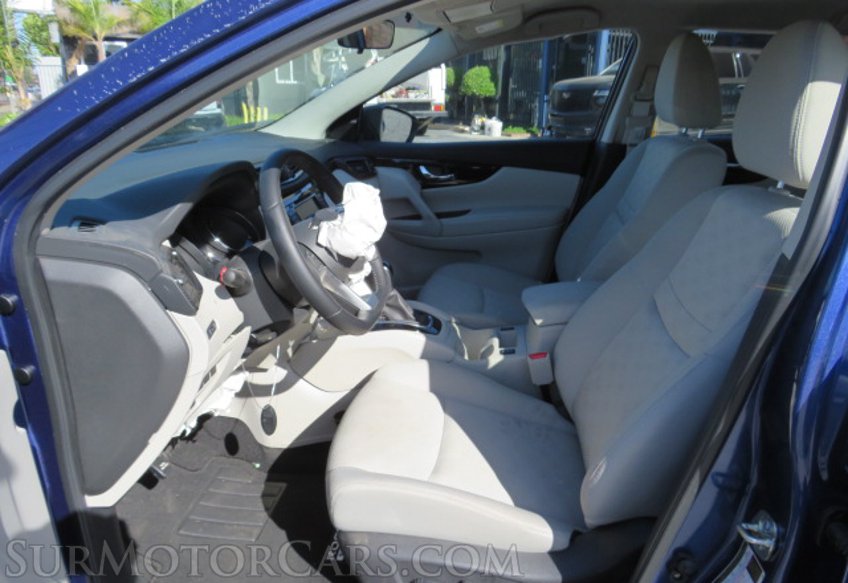 2021 Nissan Rogue Sport - Image 22