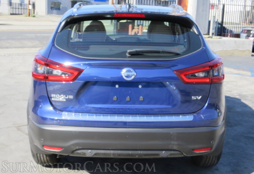 2021 Nissan Rogue Sport - Image 11