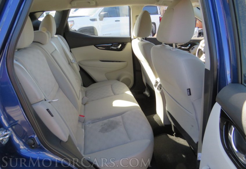 2021 Nissan Rogue Sport - Image 30