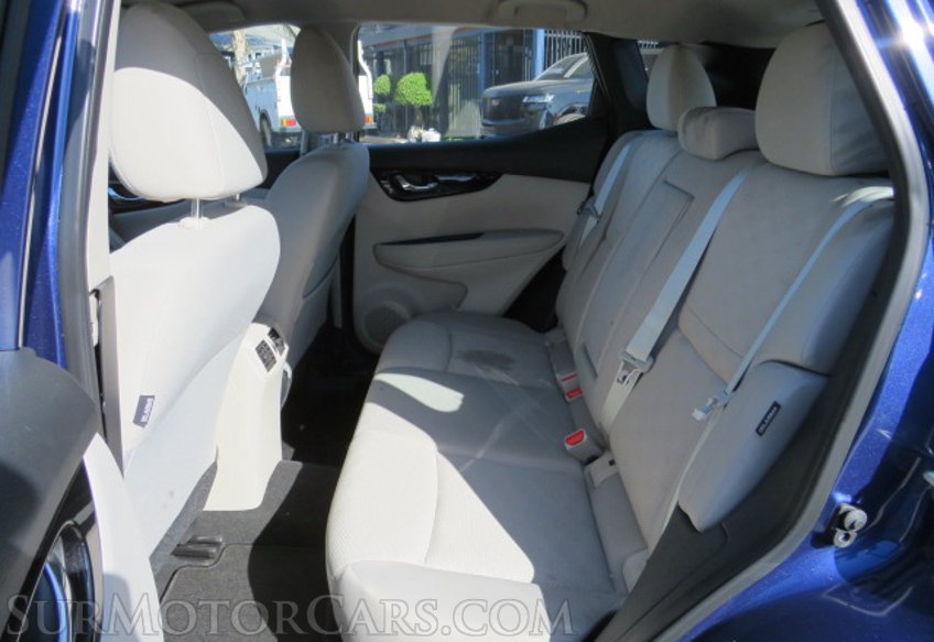 2021 Nissan Rogue Sport - Image 29