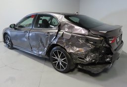 2022 Toyota Camry - Image 5