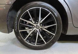 2022 Toyota Camry - Image 44