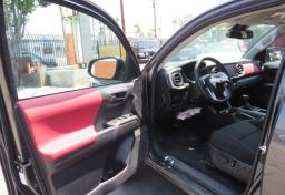 Thumbnail of 2022 Toyota Tacoma 4WD