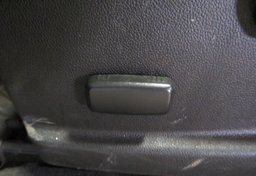 2021 Chevrolet Colorado - Image 43