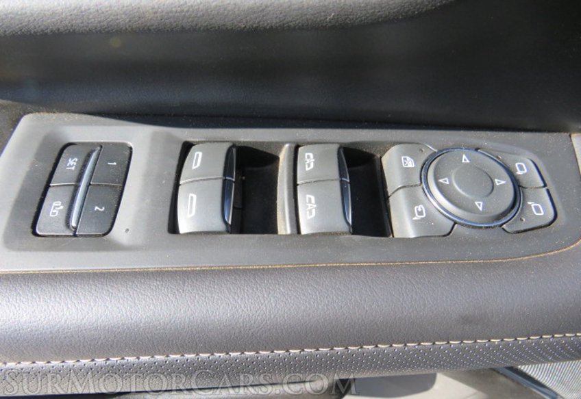 2021 Chevrolet Suburban - Image 42