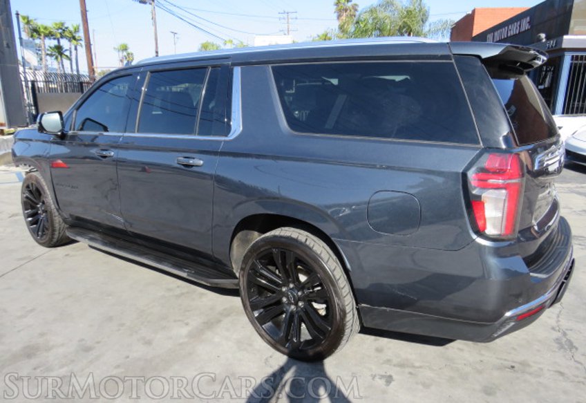 2021 Chevrolet Suburban - Image 10