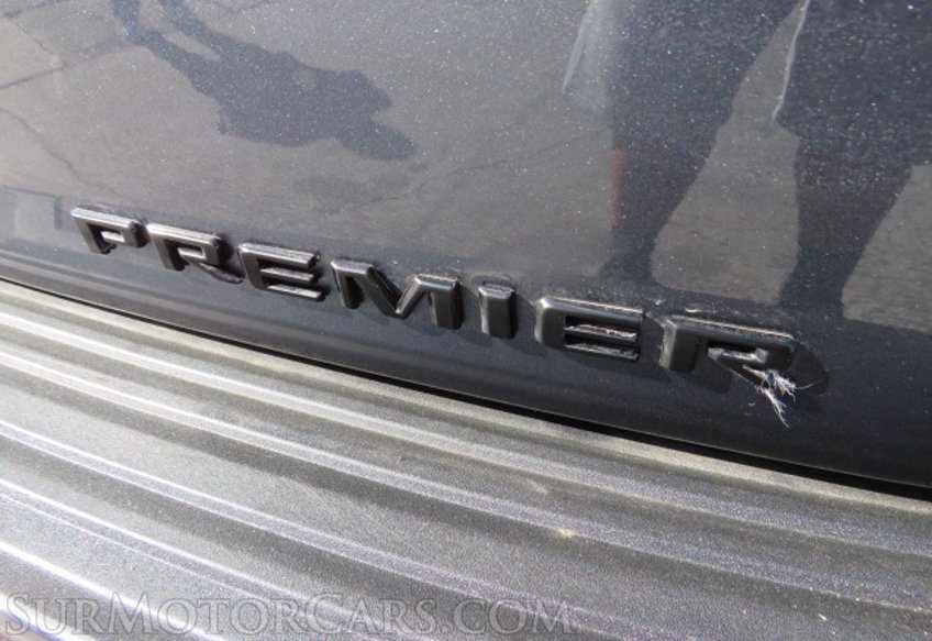 2021 Chevrolet Suburban - Image 14