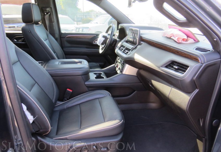 2021 Chevrolet Suburban - Image 29