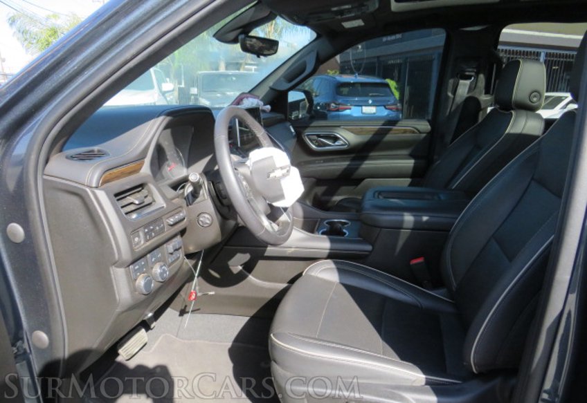 2021 Chevrolet Suburban - Image 24