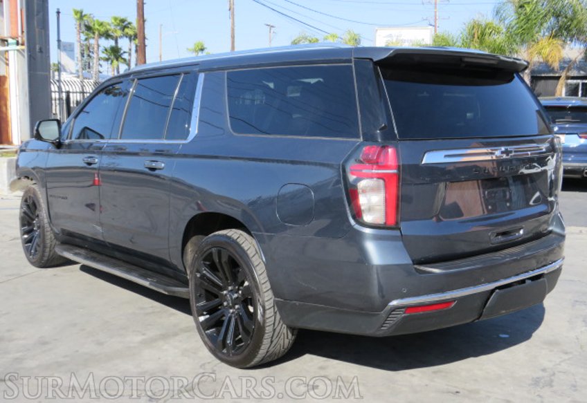 2021 Chevrolet Suburban - Image 11